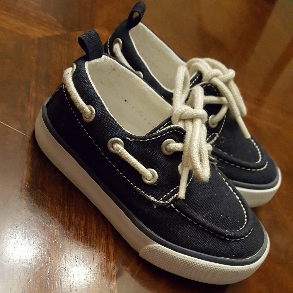 Toddler boy boat shoes